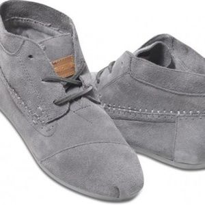 NWT Toms Women’s Tribal Boots